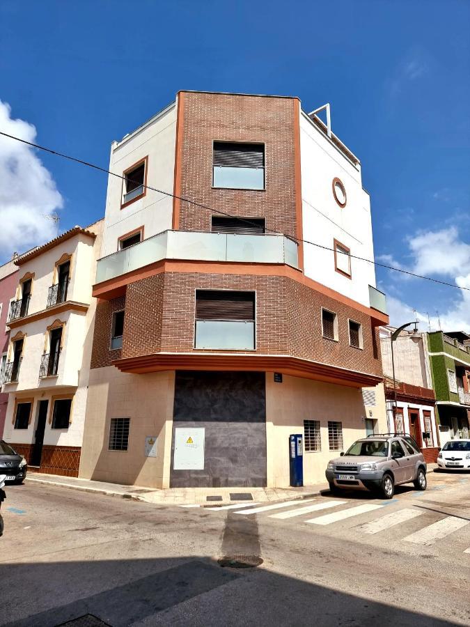 Apartamentos Elemar Free Luggage Storage Малага Экстерьер фото