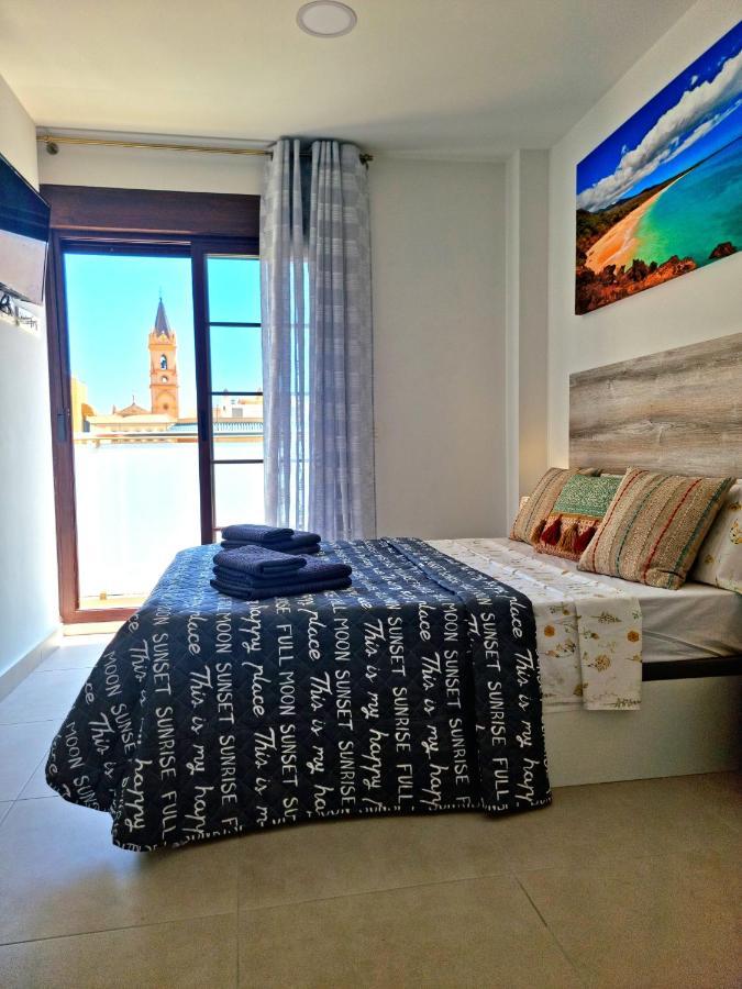 Apartamentos Elemar Free Luggage Storage Малага Экстерьер фото