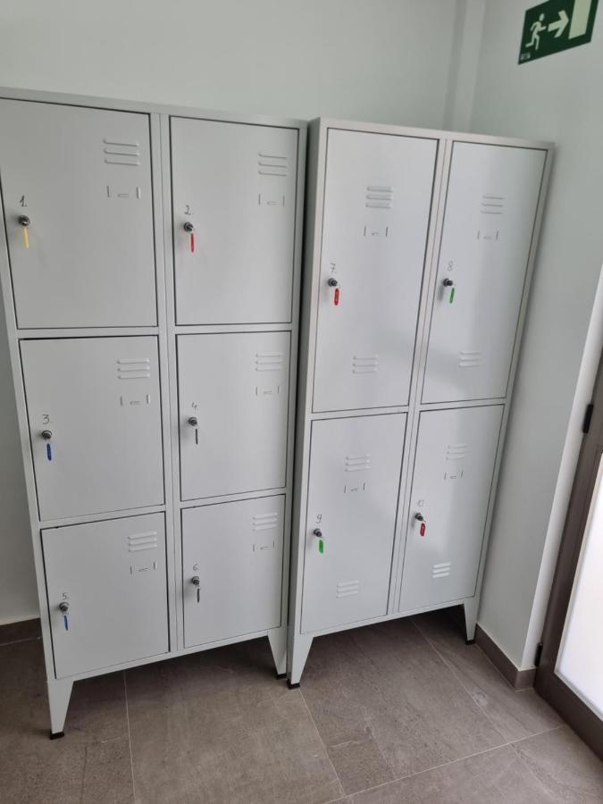 Apartamentos Elemar Free Luggage Storage Малага Экстерьер фото