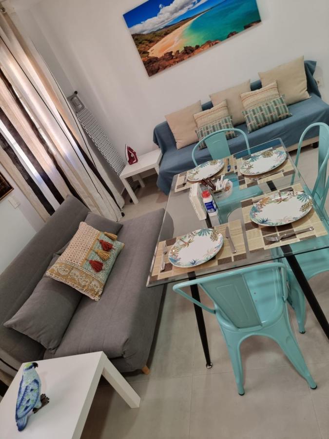 Apartamentos Elemar Free Luggage Storage Малага Экстерьер фото